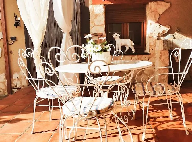 בית נופש Hansel Y Gretel Pedrosa del Rey