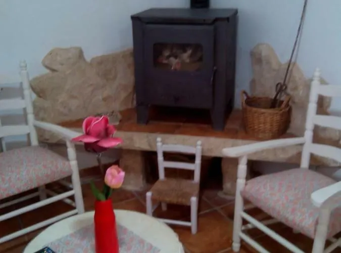 Hansel Y Gretel בית נופש Pedrosa del Rey